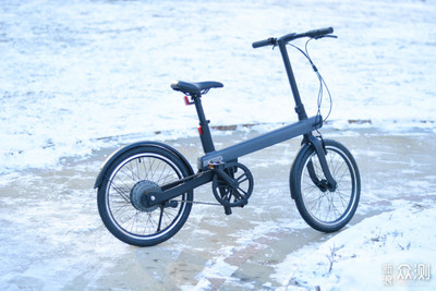 小米電動助力自行車,甩掉共享單車幾條街